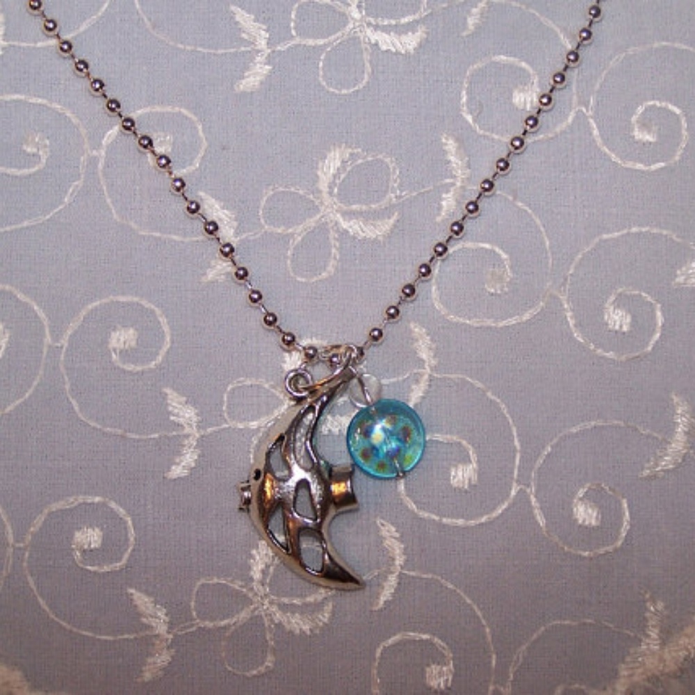 Ocean Fish & Bubble Bead Charm Pendant Necklace